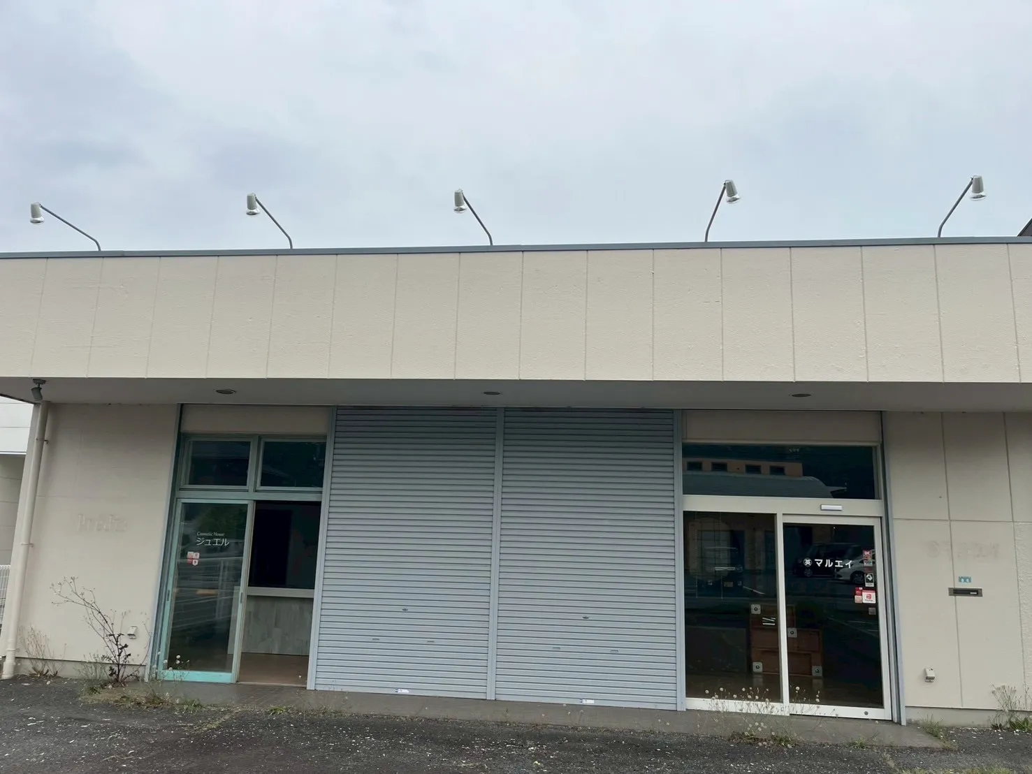 岐阜市テナント外壁塗修繕工事です！