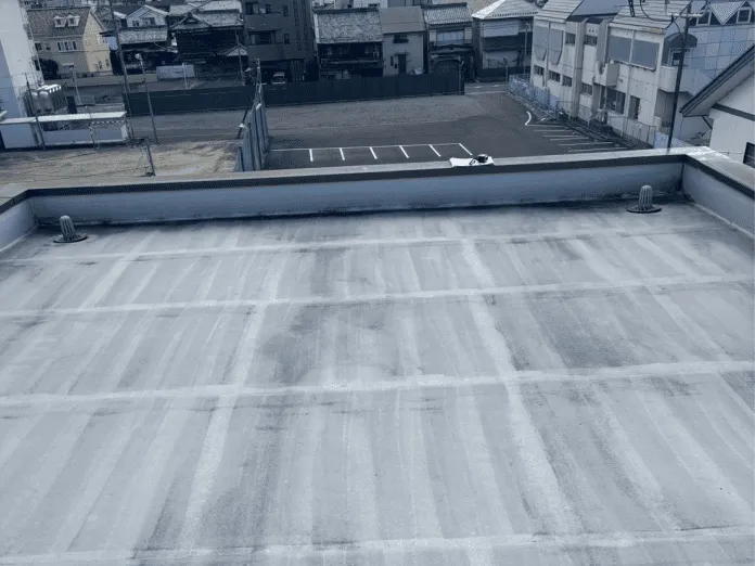 岐阜市長良のお客様の施工前の屋上写真