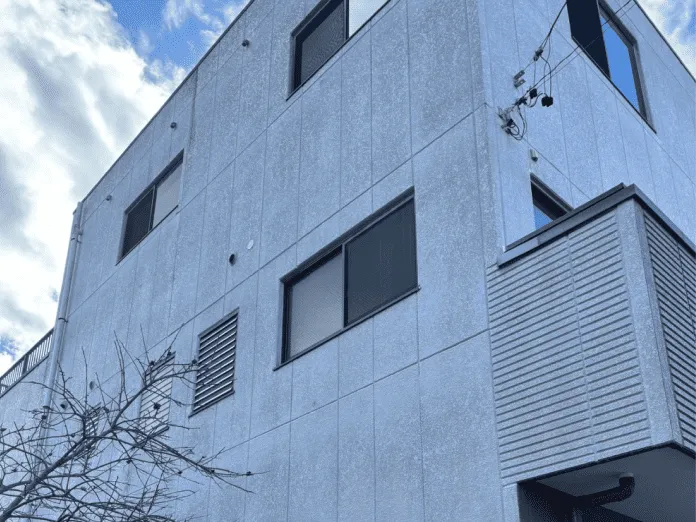 【岐阜県岐阜市長良】雨漏り発生による屋上の防水工事と外壁塗装