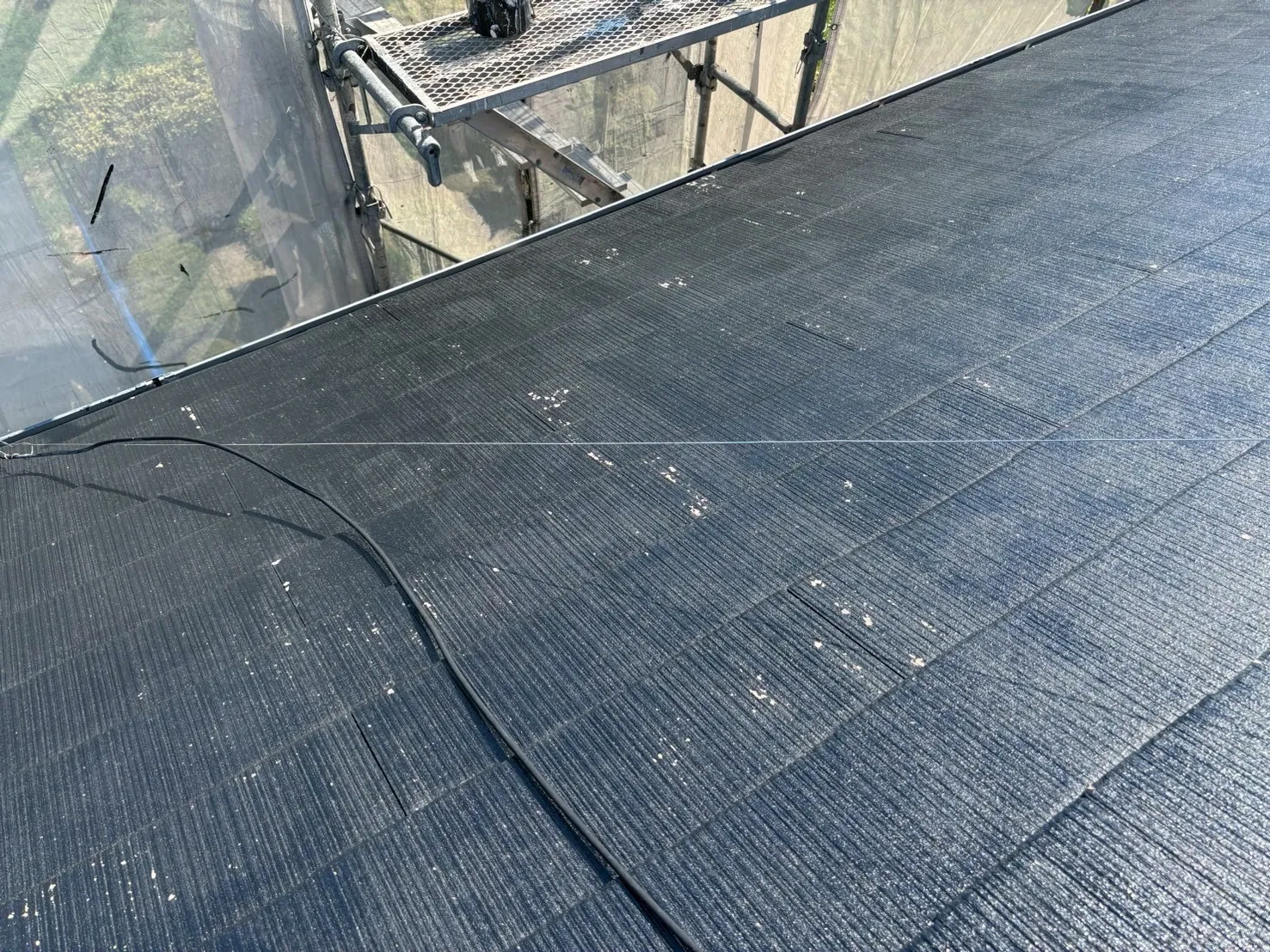 一宮市にて屋根外壁の塗り替え工事です。