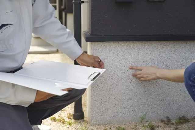 基礎のひび割れや湿気対策に！防水塗料の効果と正しい使い方