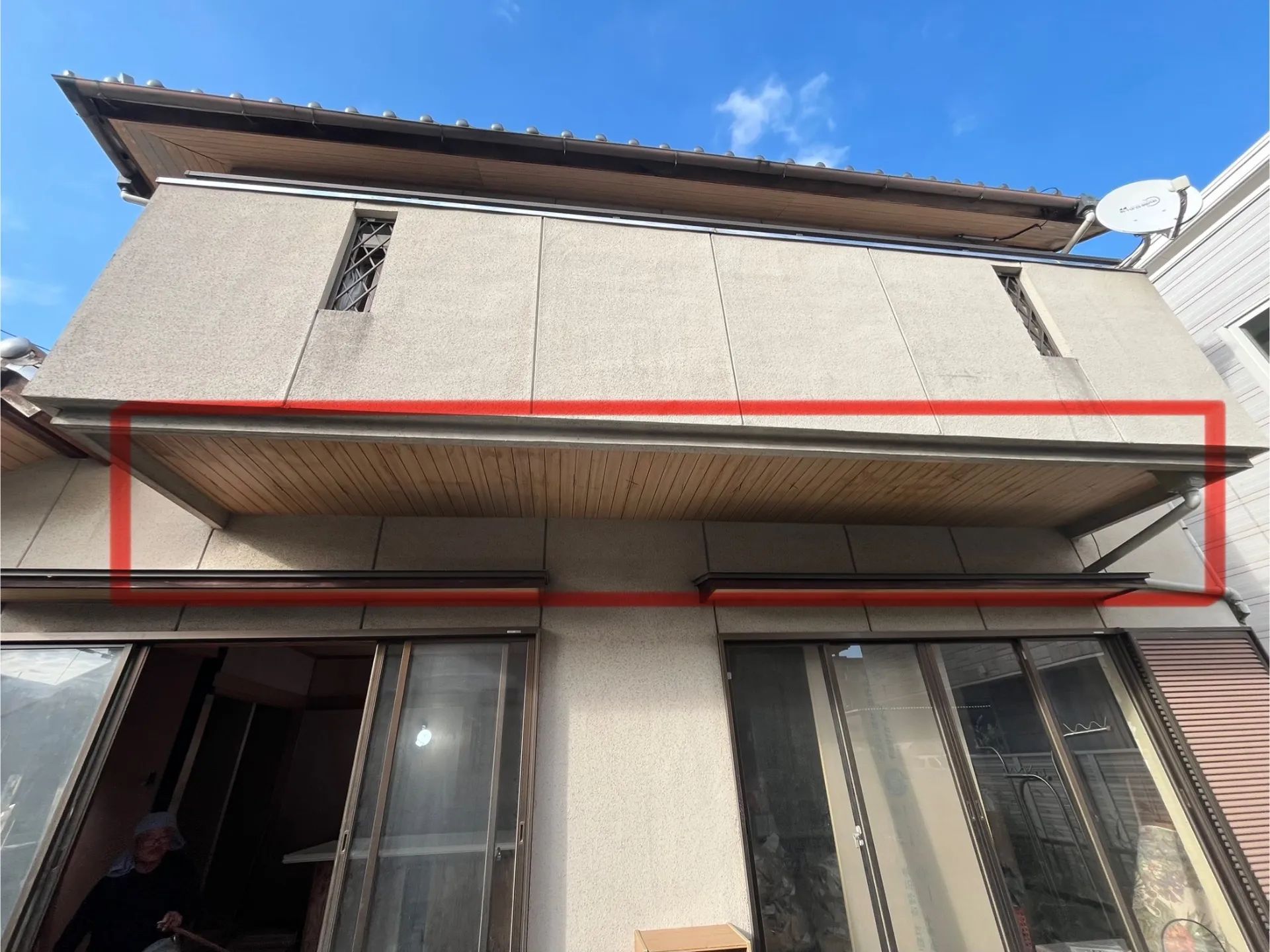 岐阜市にて軒天修繕工事（プリント合板からケイカル板へ）