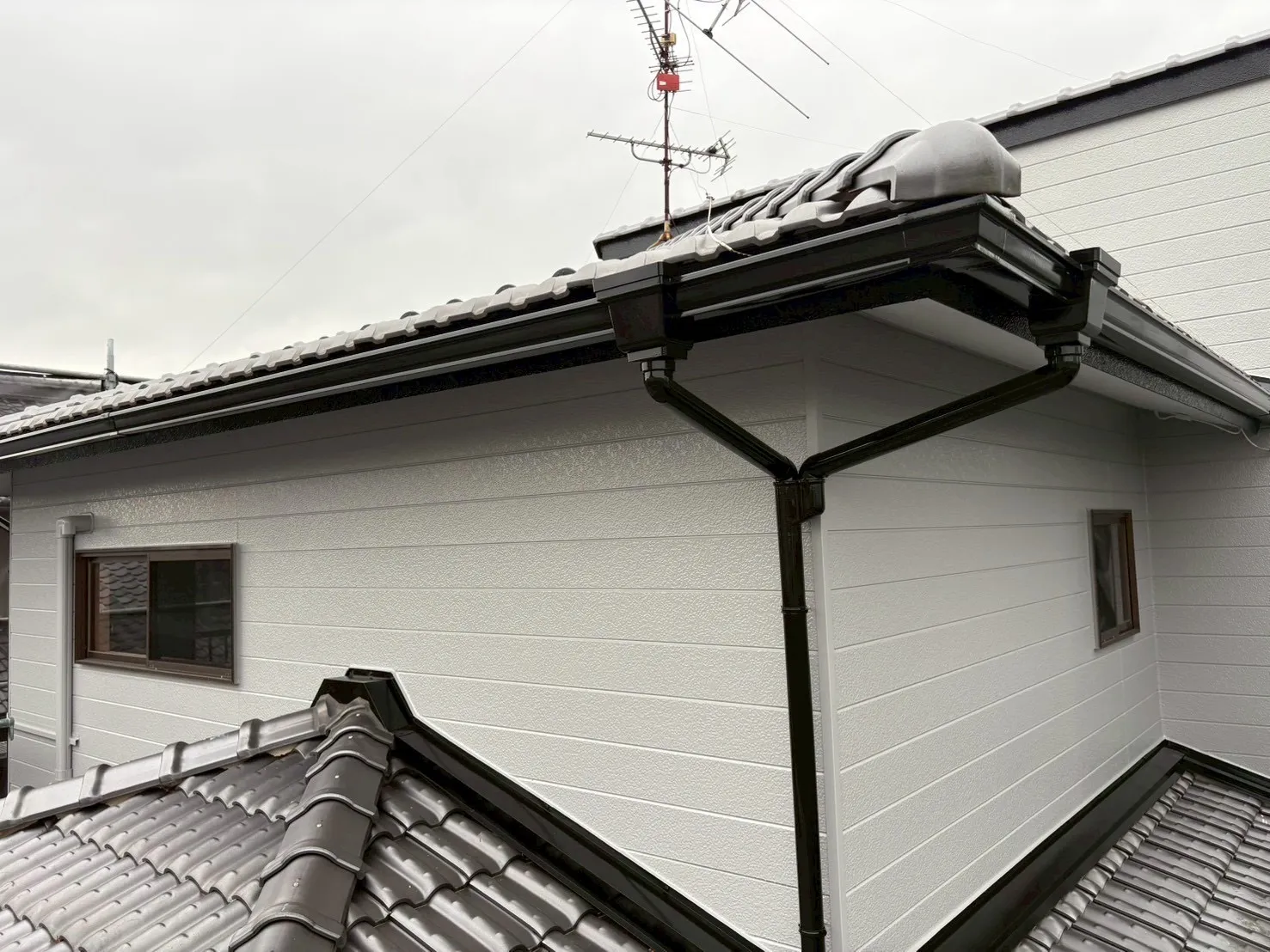 岐阜市にて住宅塗り替え塗装完工！（ラジカル仕様にて）