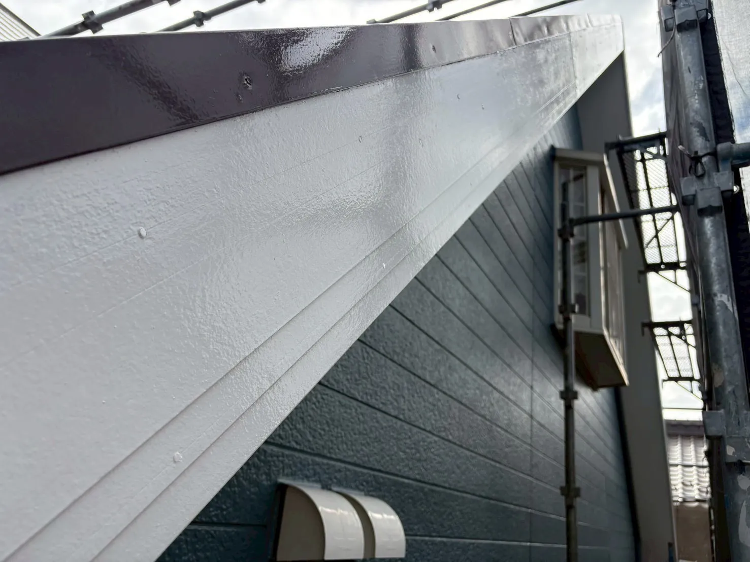 岐阜市外壁塗装塗り替え付帯部塗装とは？