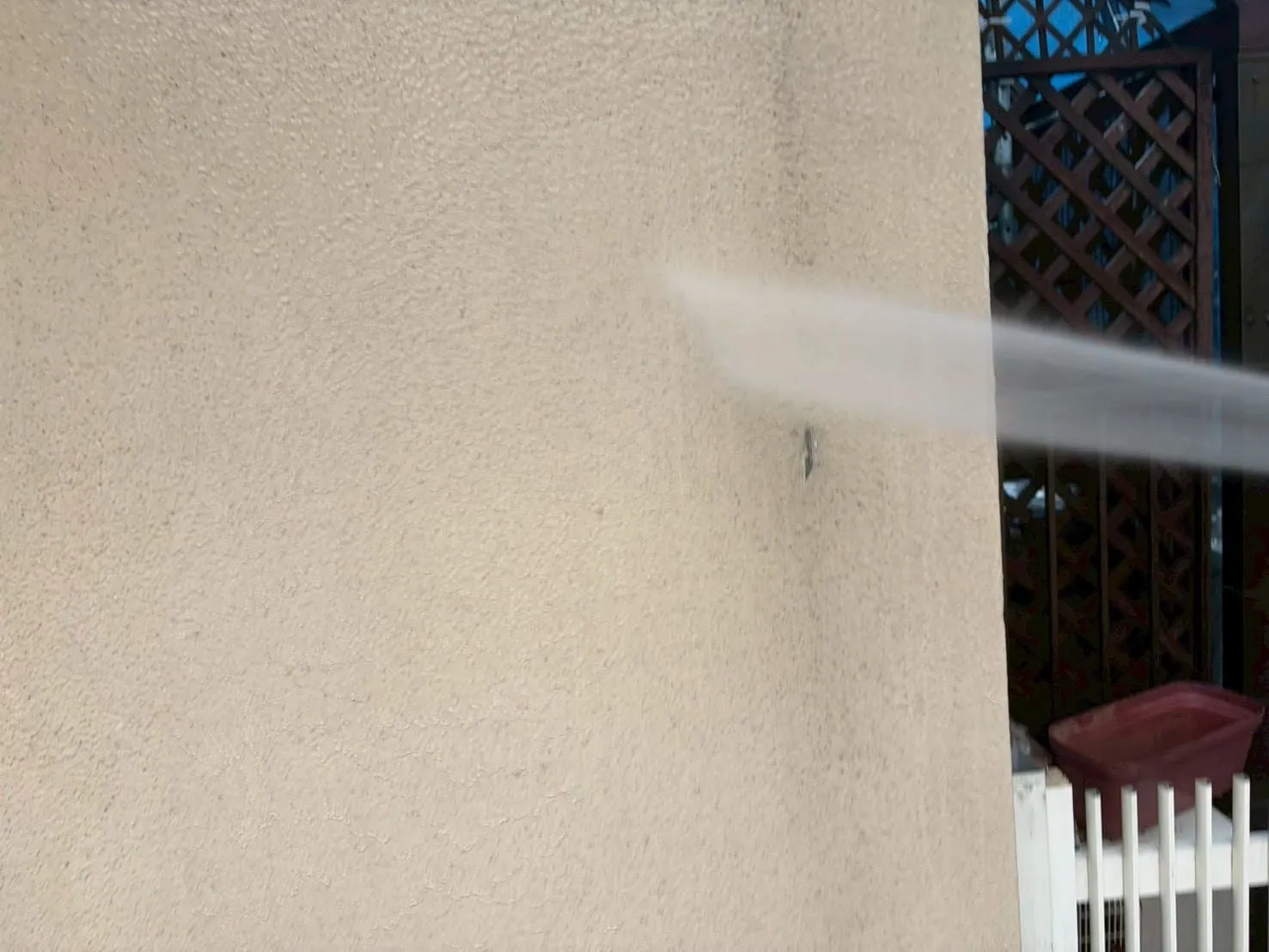 岐阜市鷺山にある邸宅の高圧洗浄①