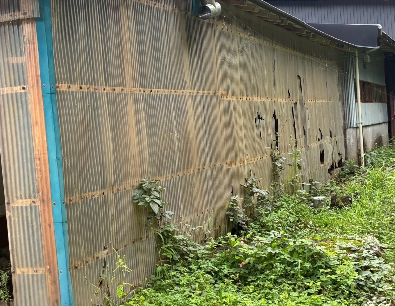 岐阜県関市板取での板金工事｜施工前